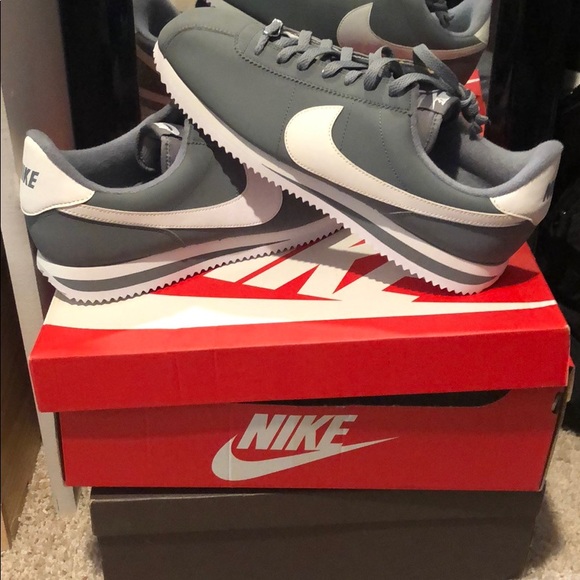 gray nike cortez shoes